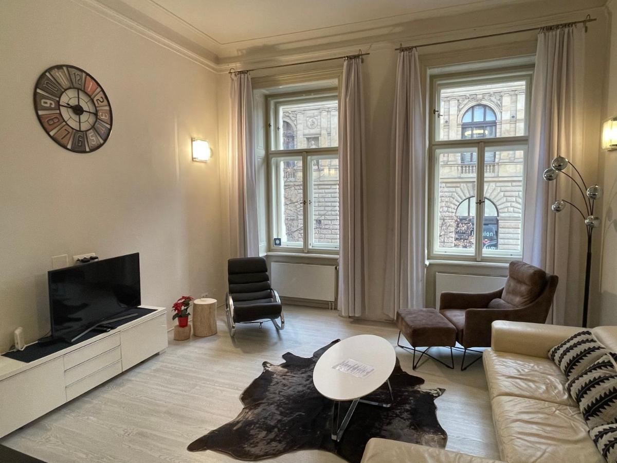 Historic Centre Apartments VI براغ المظهر الخارجي الصورة