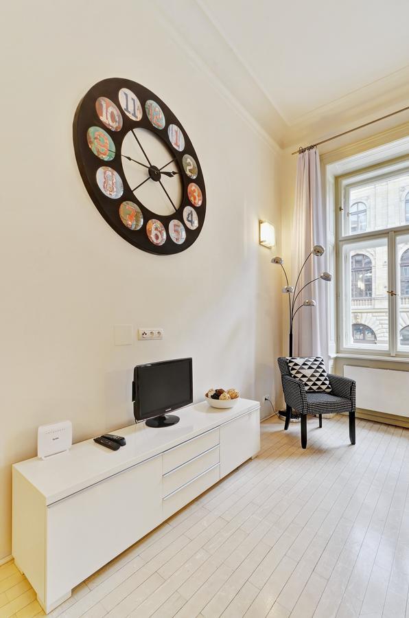 Historic Centre Apartments VI براغ المظهر الخارجي الصورة